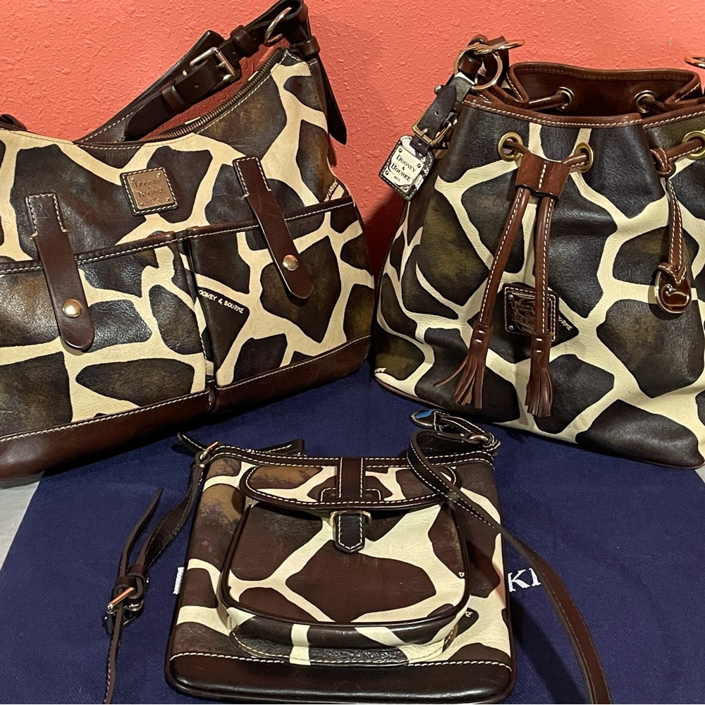Dooney and Bourke Giraffe print set